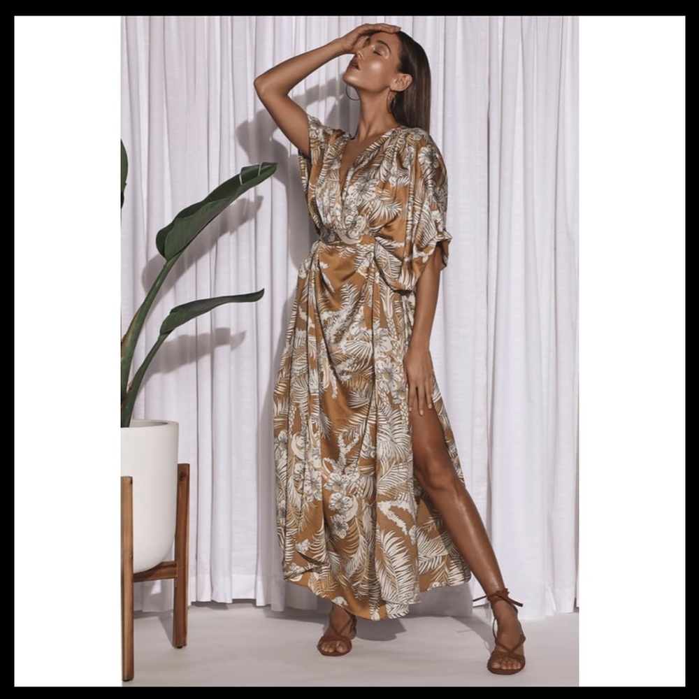 Lulu’s Tan Tropical Print Kimono Sleeve Maxi Dress
